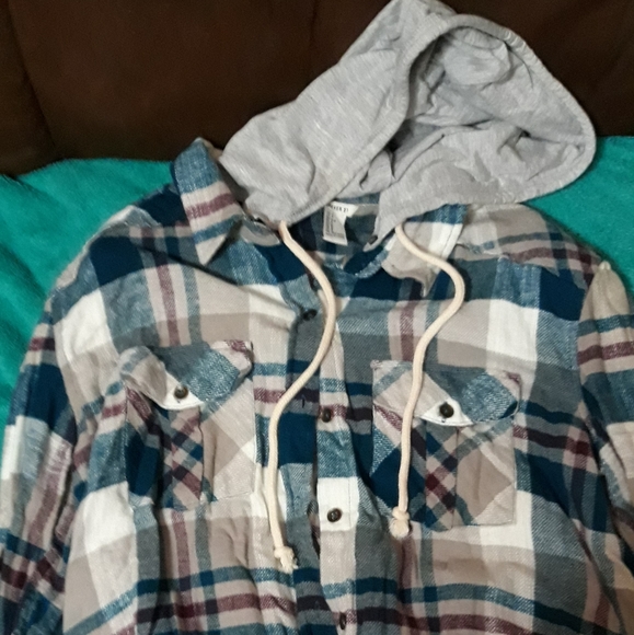 Forever 21 Tops - Forever 21 hooded flannel shirt